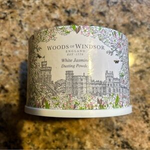 Woods of Windsor White Jasmine Dusting Powder